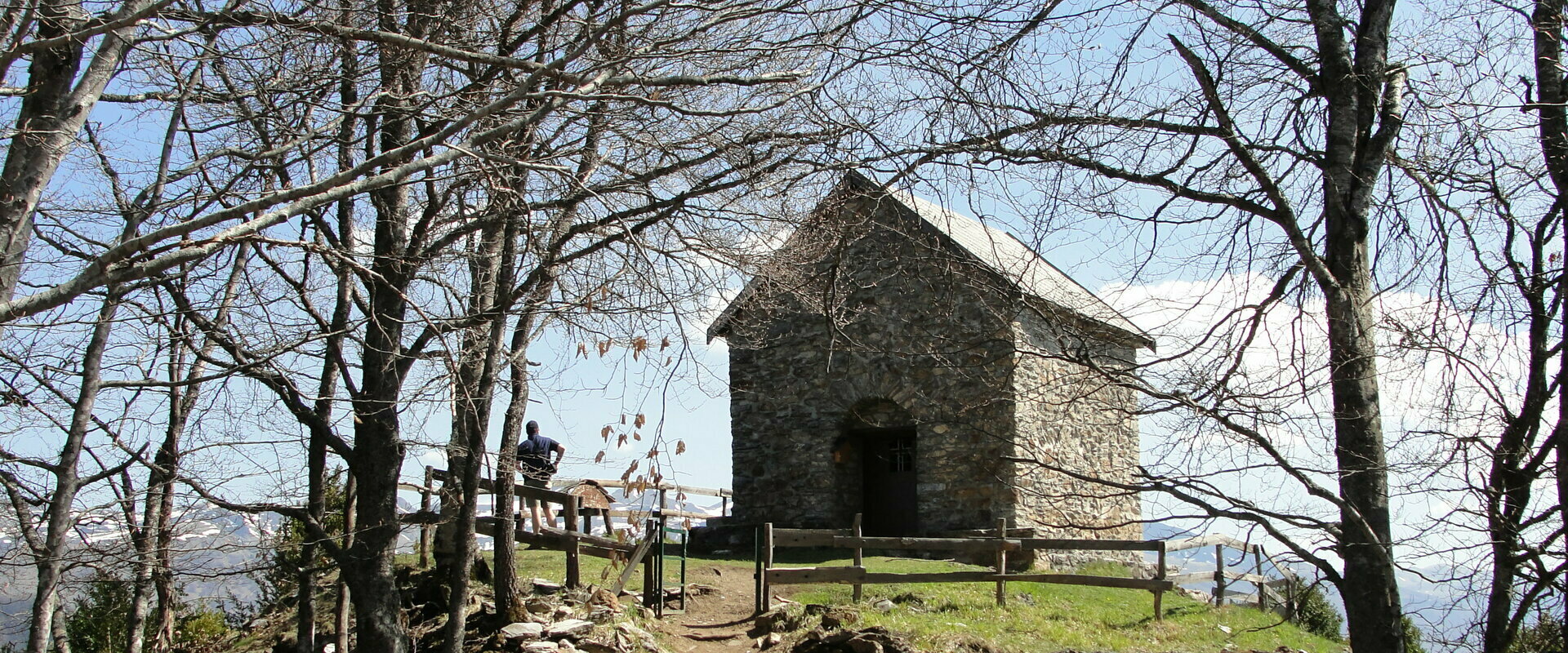 Larcat petit village typique des Pyrénées